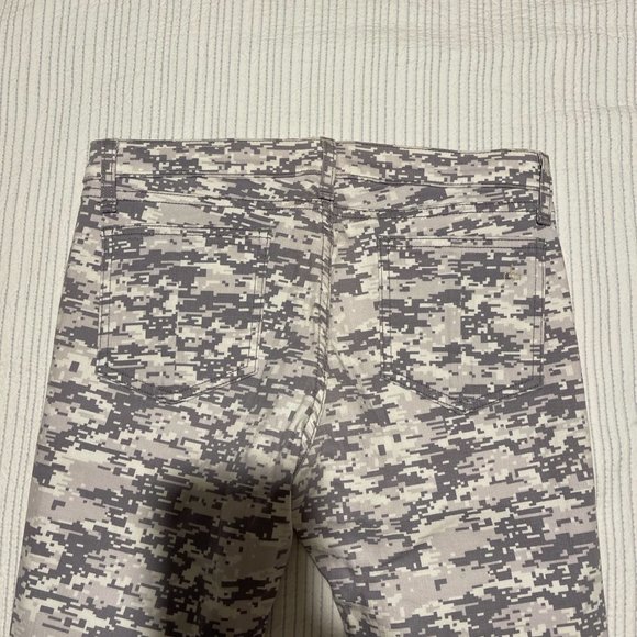 Rag & Bone Gray Camo Skinny Jean - Picture 5 of 6
